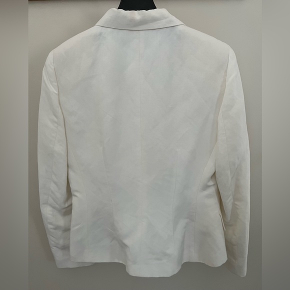 Petite Sophisticated Women’s white Linen Blazer Size 2 - Picture 2 of 5
